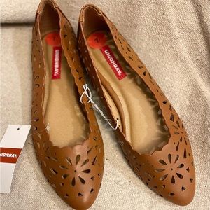 UNIONBAY   Waldorf Laser Cut Flat In Brown